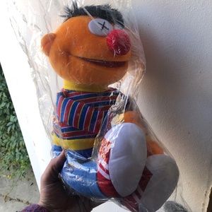 Uniqlo x Kaws Ernie Plush